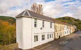 Riverside Great House In The Afan Forest Bike Park By Staystaycations