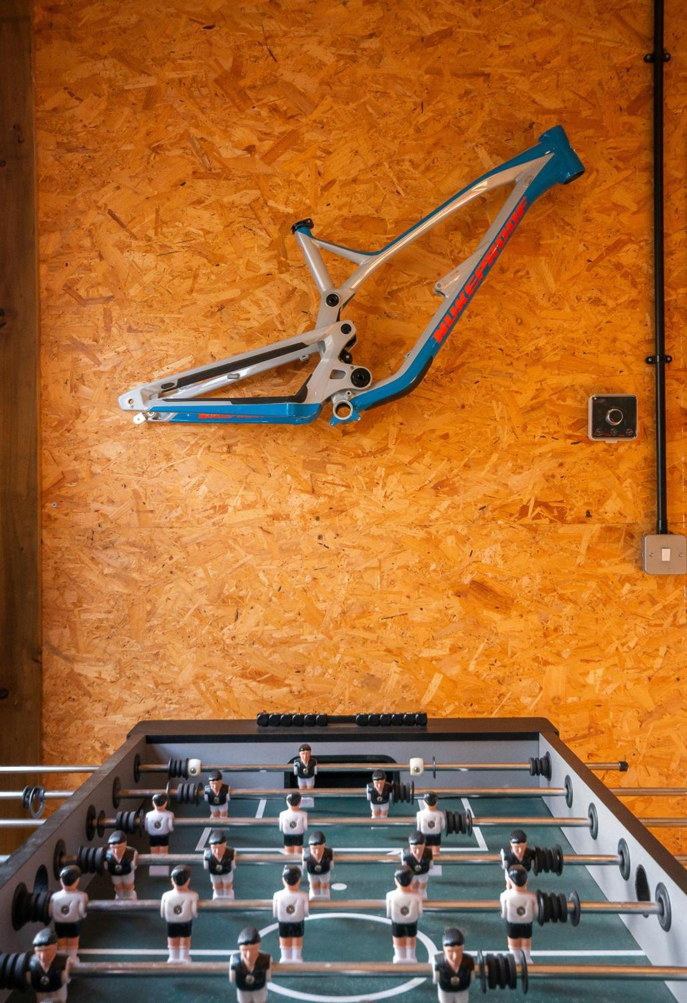Riverside Great House In The Afan Forest Bike Park By Staystaycations Glyncorrwg Exterior photo